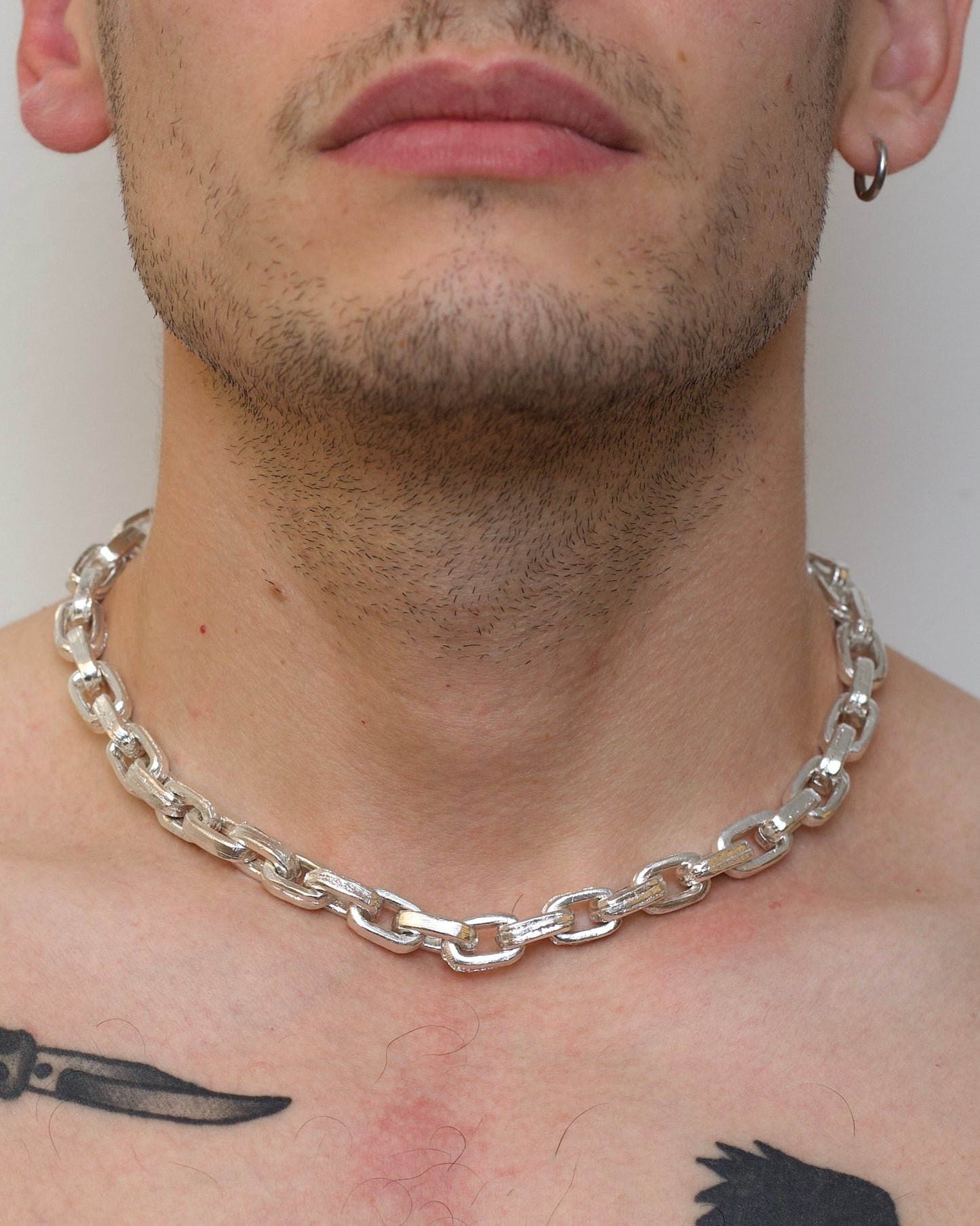PLAIN NECKLACE