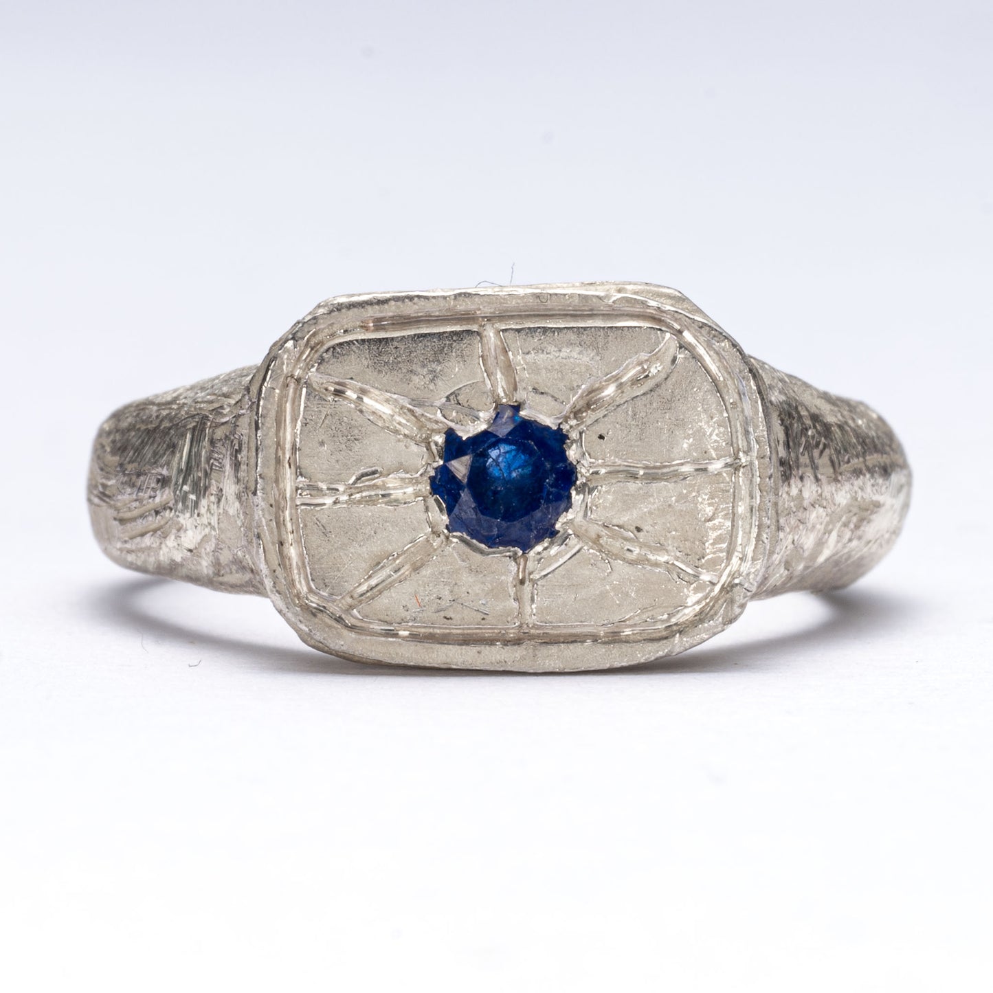 PAWNSTAR DEEPBLUE SAPPHIRE