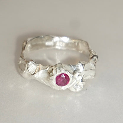 BIGGIESMALL RING. RUBY