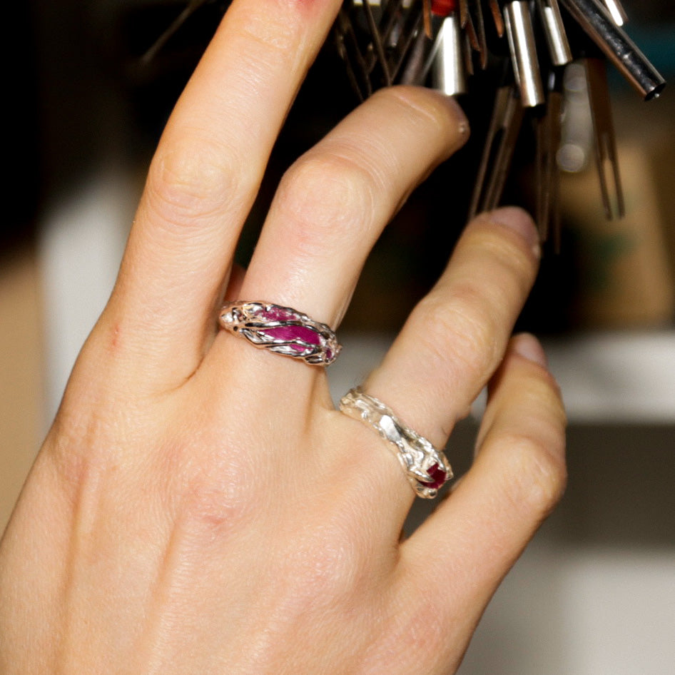 OBSESSION RING RUBY
